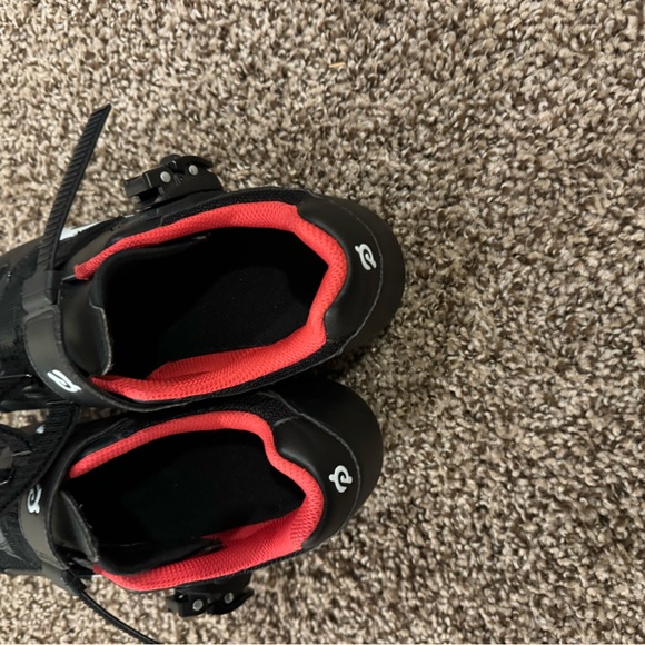 Peloton shoes cleats included. Men’s 9.5. - Picture 5 of 6